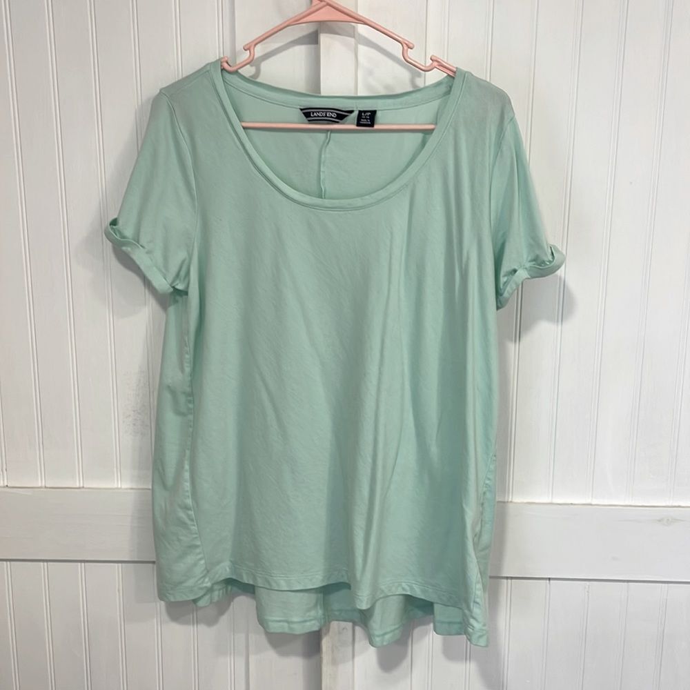 Land’s End pretty green short-sleeved, crewneck T-shirt, size L/P